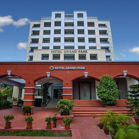 Hotel Grand Park Barishal 외부 사진