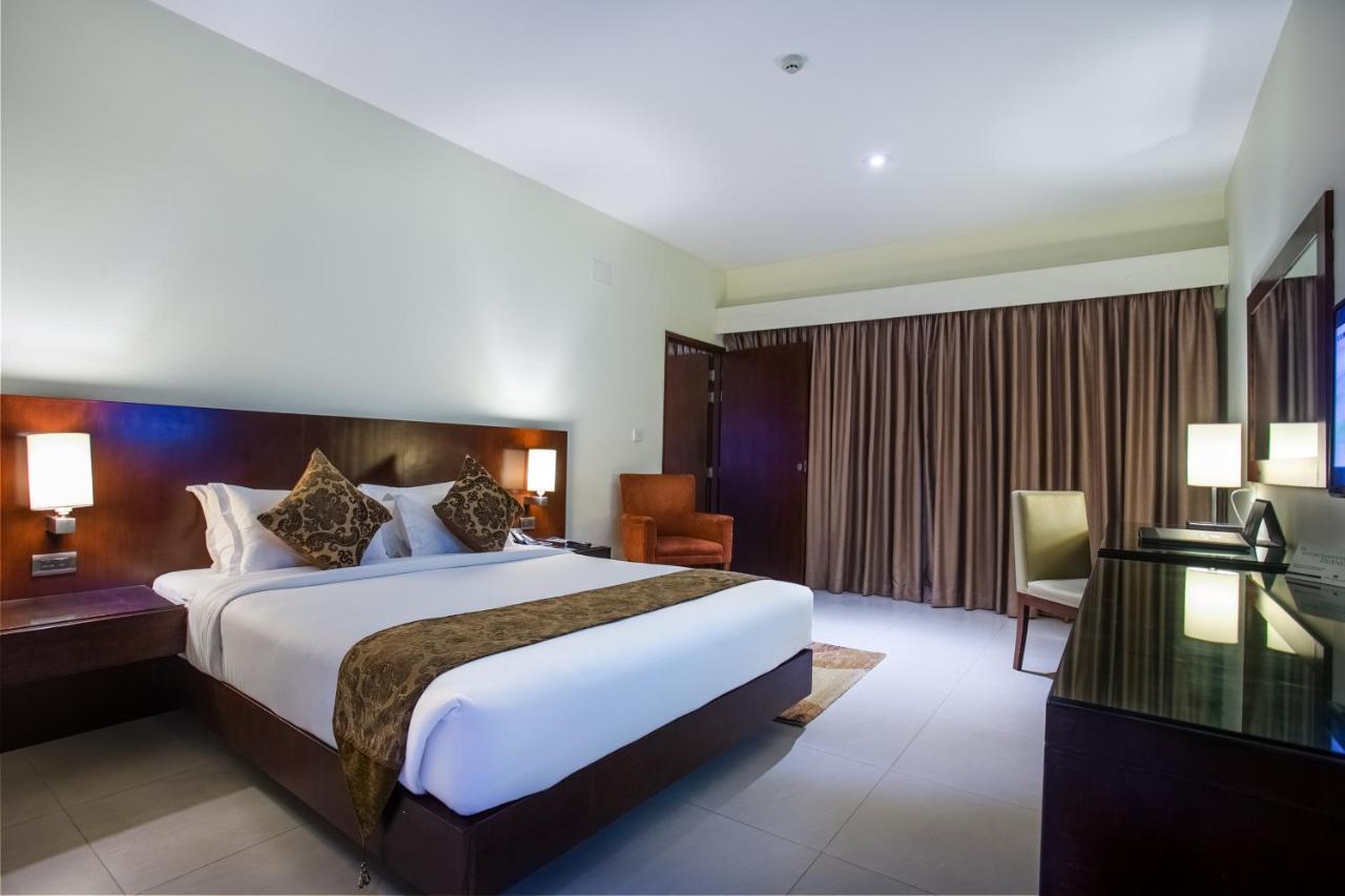 Hotel Grand Park Barishal 외부 사진